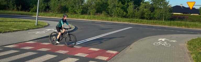 Jak harmonijnie dzielić drogę: rady dla kierowców na temat życia z rowerzystami