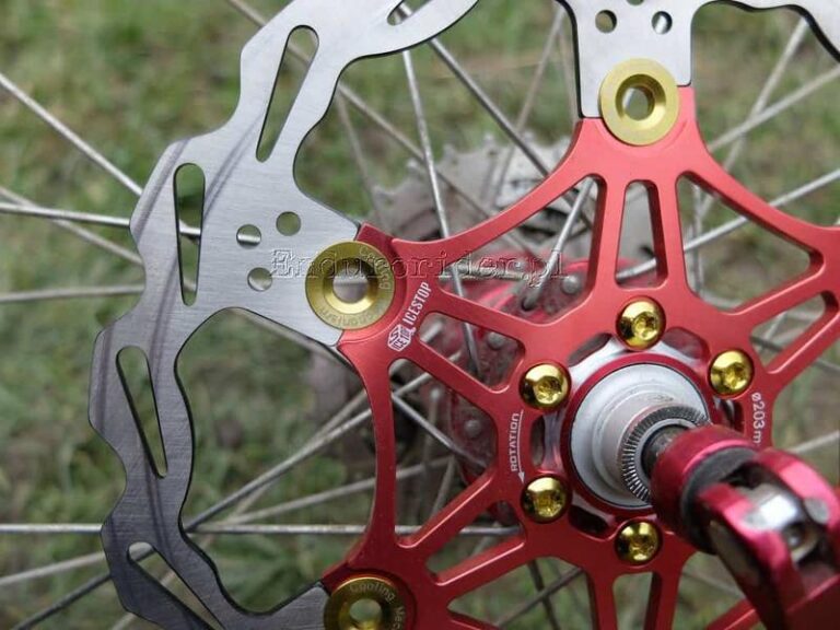 Jak skutecznie dobrać tarcze do korby w rowerze, by zwiększyć komfort jazdy?