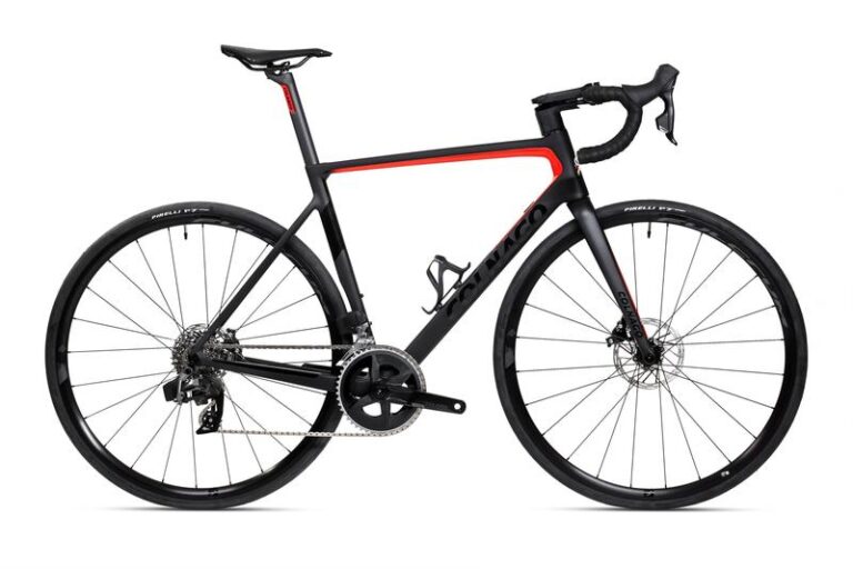 Nowa era wydajności: Shimano 105 w odświeżonej grupie szosowej
