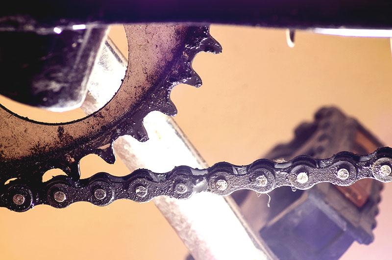 Smarowanie łańcucha rowerowego