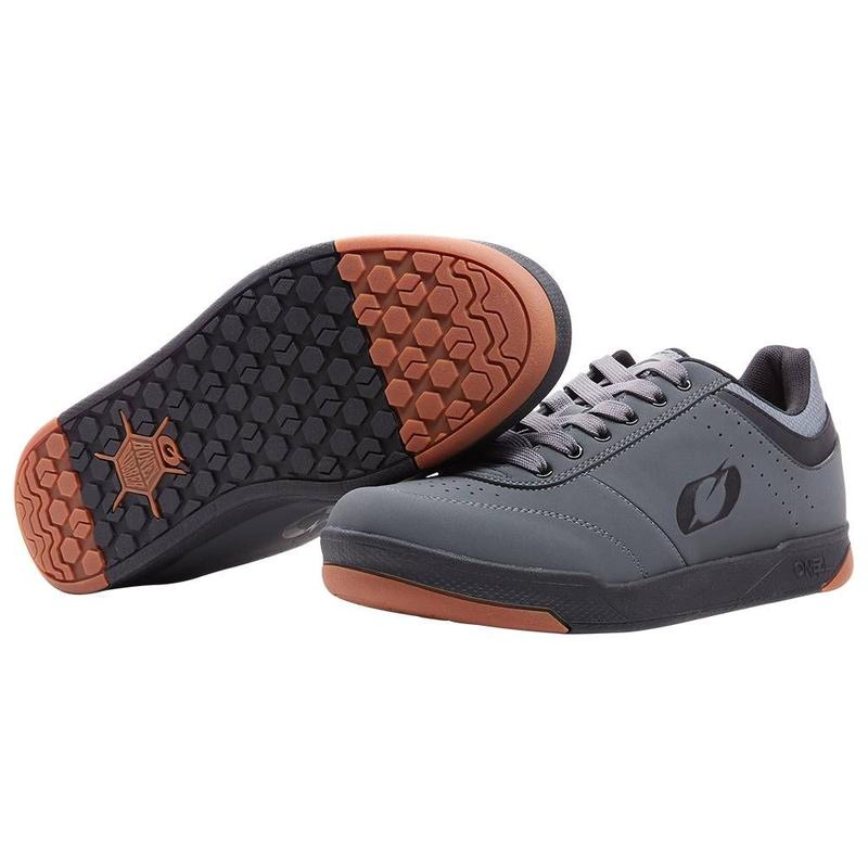 Stylowe buty rowerowe – w co się ubrać na rower, aby czuć się komfortowo?