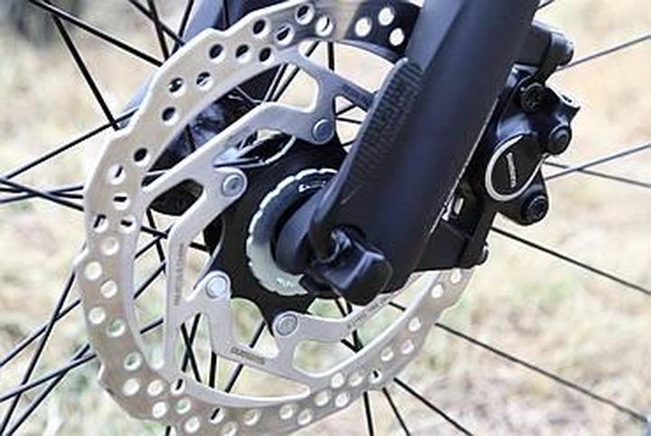 Wybór klocków i tarcz hamulcowych