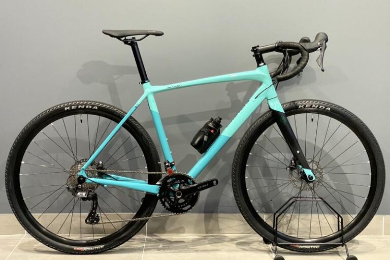 Jaki rower wybrać: szosowy, przełajowy czy gravel? Oto najlepsze porady!