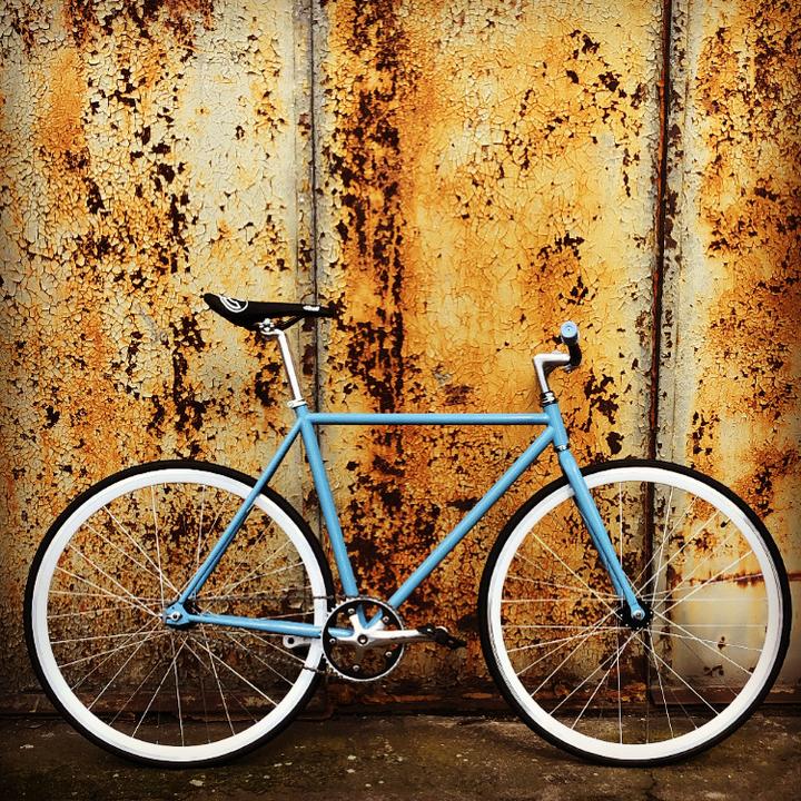 Techniki jazdy na ostrym kole